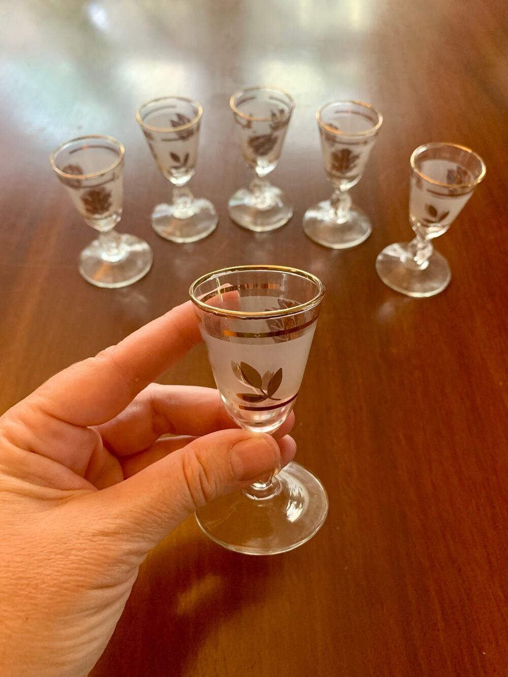 Vintage Mid Century Libbey Shot Glasses, Set Of Six, Frosted With Gold Leaf MCM